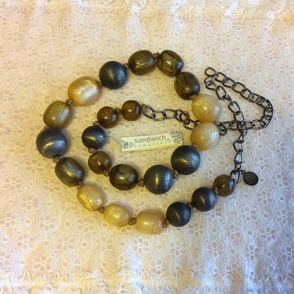Vintage NEW sandwich jewellery Large Gray Tan Beads VTG Art Deco Long Necklace - Picture 3 of 7